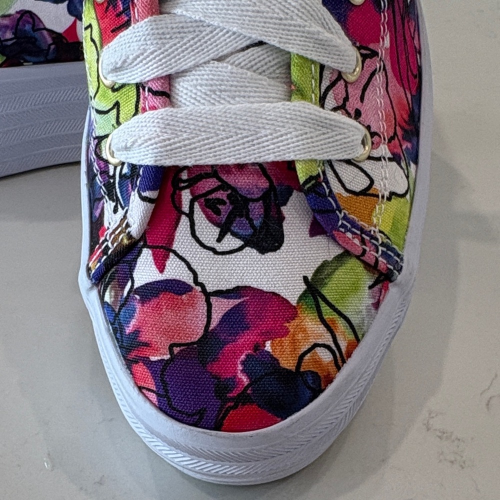 Keds Triple Up gorgeous floral sneakers - like new- worn 1x indoors - Picture 2 of 12